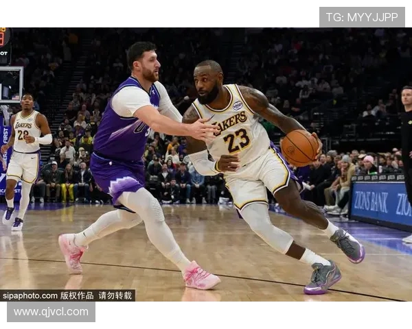 原创詹姆斯你还是老了,17投4中拿8分,连续1297场的纪录就此中断